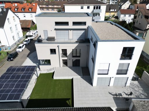 Hinten